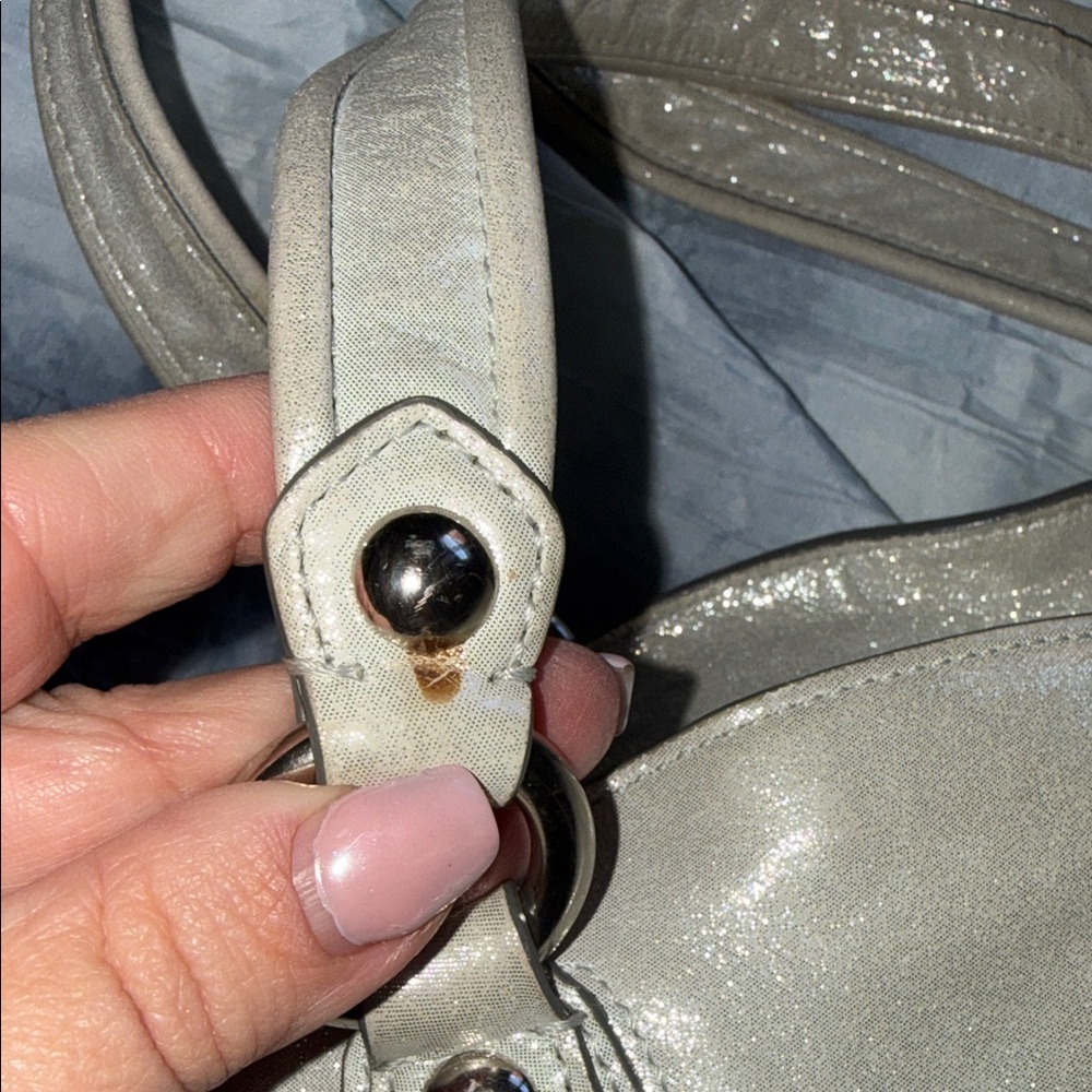 Coach Poppy Shimmering Metallic Cream Shoulder Bag with Legacy Lining - Picture 12 of 15